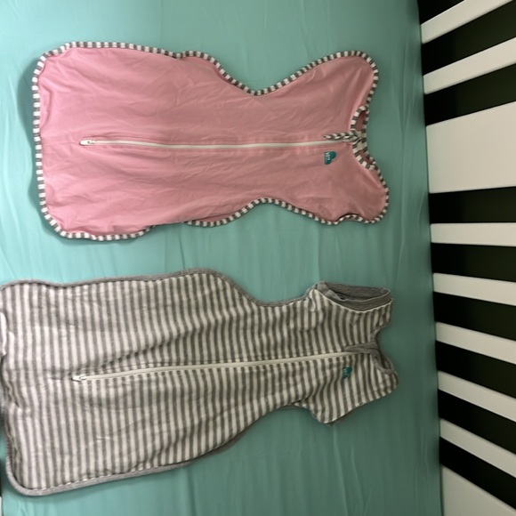 Lot of love to dream swaddles for the babies that love to sleep arms up! <3 - Picture 8 of 8